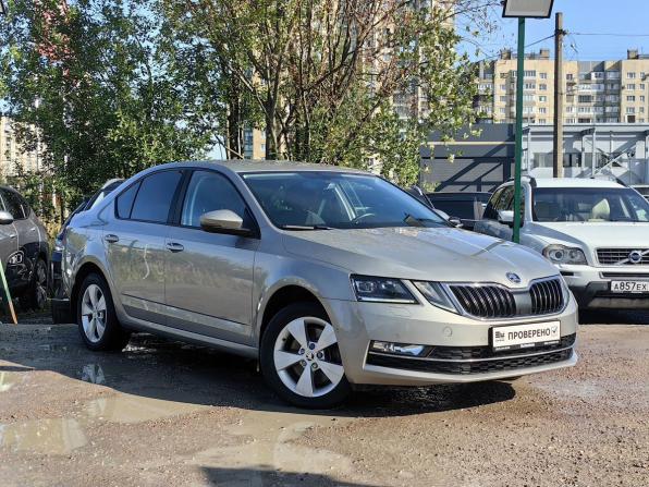 Skoda Octavia III (A7) Рестайлинг с пробегом 2019 года, цена 2 439 000 рублей, 80600 км, лифтбек, Автокод Объявления