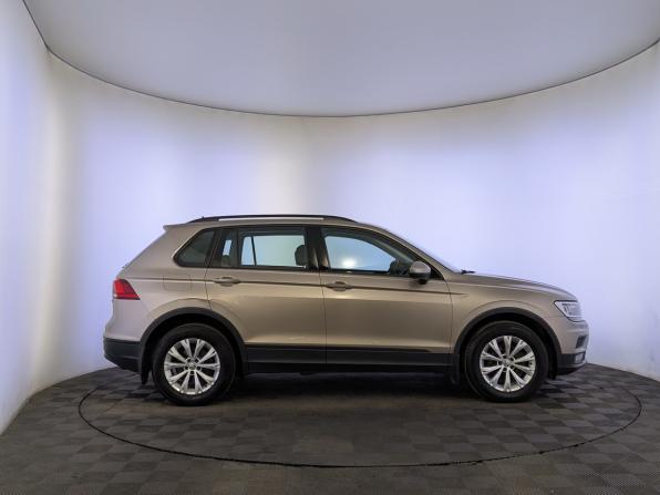 Volkswagen Tiguan II с пробегом 2020 года, цена 2 690 000 рублей, 69724 км, внедорожник, Автокод Объявления