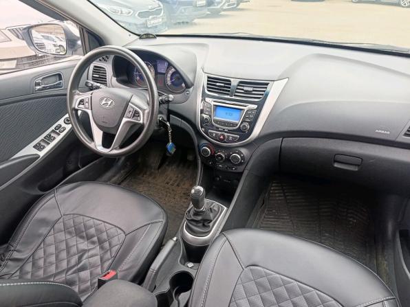 Hyundai Solaris I с пробегом 2013 года, цена 649 000 рублей, 117269 км, седан, Автокод Объявления
