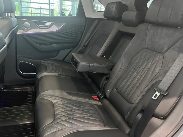 Hongqi HS5 I Рестайлинг с пробегом 2025 года, цена 3 850 000 рублей, 1543 км, внедорожник, Автокод Объявления