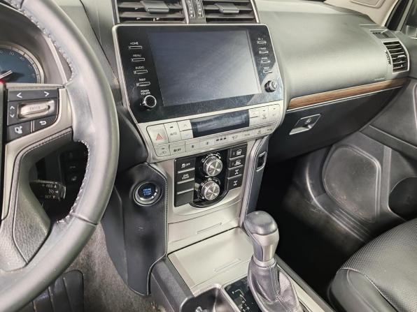 Toyota Land Cruiser Prado 150 Series Рестайлинг 3 с пробегом 2021 года, цена 5 449 000 рублей, 167372 км, внедорожник, Автокод Объявления
