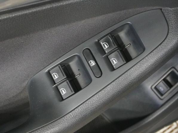 Volkswagen Jetta VI с пробегом 2012 года, цена 885 000 рублей, 180592 км, седан, Автокод Объявления