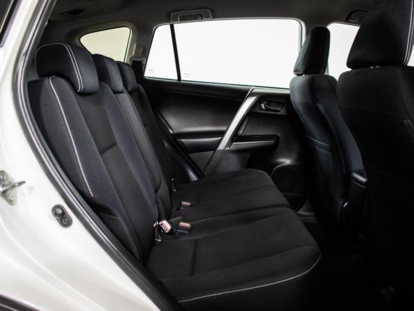 Toyota RAV4 IV (XA40) Рестайлинг с пробегом 2018 года, цена 2 775 000 рублей, 89250 км, внедорожник, Автокод Объявления