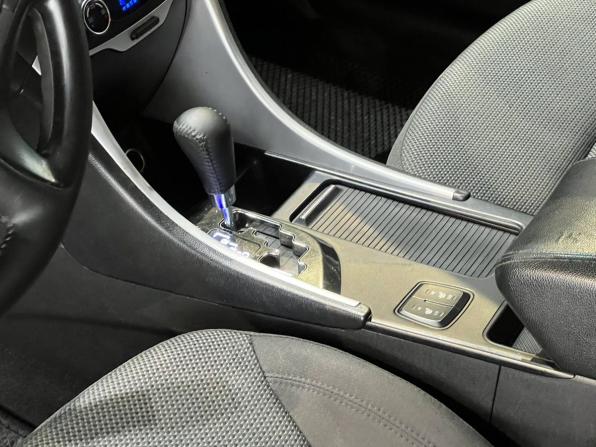 Hyundai Sonata VI (YF) с пробегом 2011 года, цена 875 000 рублей, 267000 км, седан, Автокод Объявления