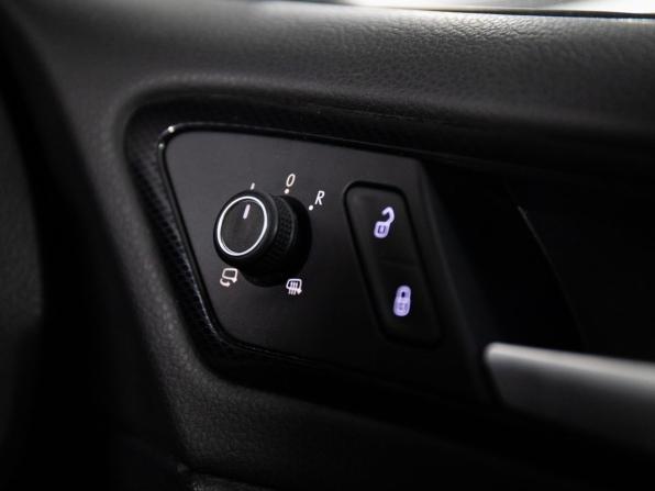 Volkswagen Golf VII с пробегом 2014 года, цена 1 335 000 рублей, 87207 км, универсал, Автокод Объявления