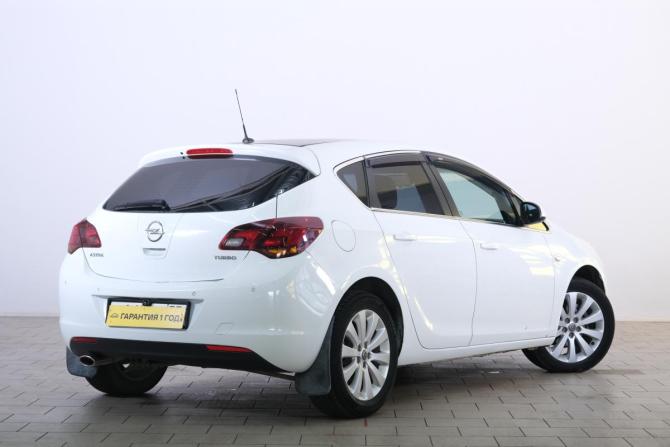 Opel Astra J с пробегом 2012 года, цена 799 000 рублей, 105400 км, хэтчбек, Автокод Объявления