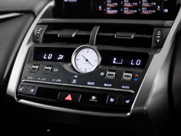 Lexus NX I Рестайлинг с пробегом 2018 года, цена 3 250 000 рублей, 144683 км, внедорожник, Автокод Объявления