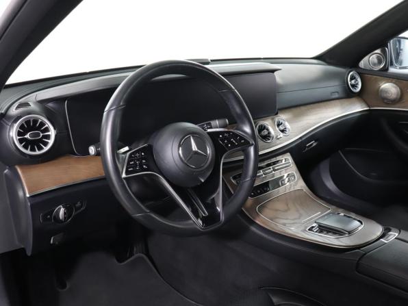 Mercedes-Benz E-Класс V (W213 S213 C238) Рестайлинг с пробегом 2021 года, цена 4 449 900 рублей, 67956 км, седан, Автокод Объявления