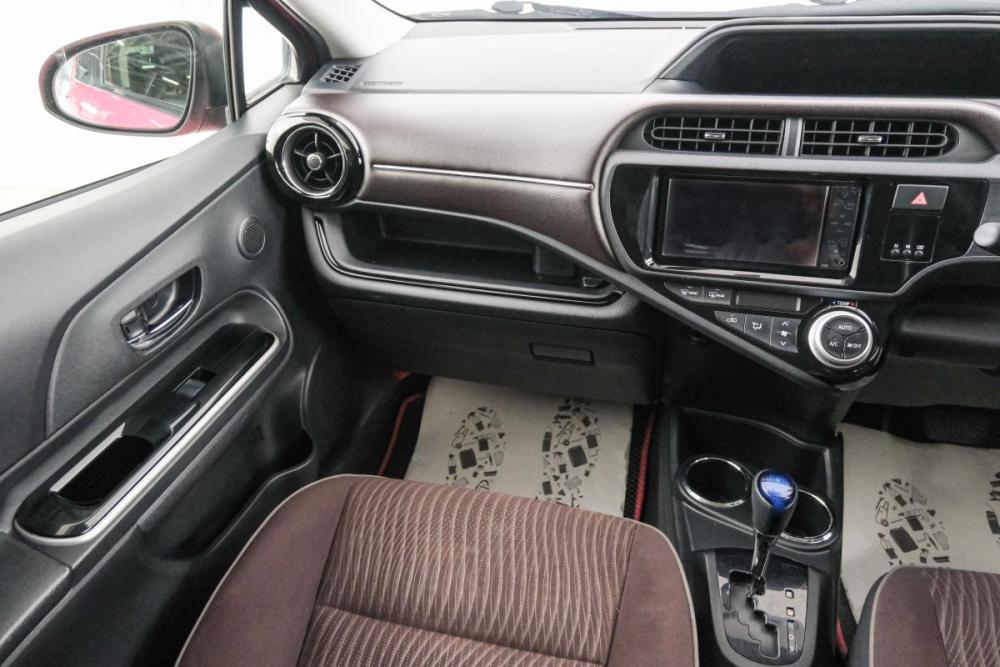 Toyota Aqua I Рестайлинг Красноярск  - изображение 12