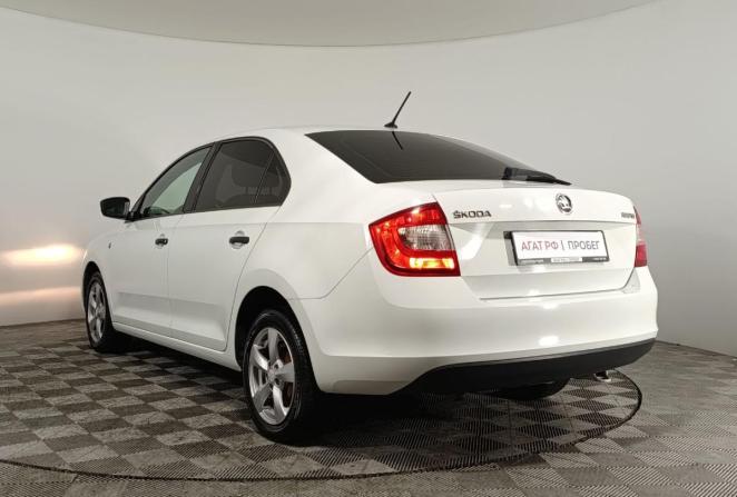 Skoda Rapid I с пробегом 2016 года, цена 720 000 рублей, 267714 км, лифтбек, Автокод Объявления