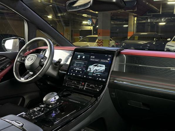 GAC M8 с пробегом 2024 года, цена 4 999 000 рублей, 26630 км, минивэн, Автокод Объявления