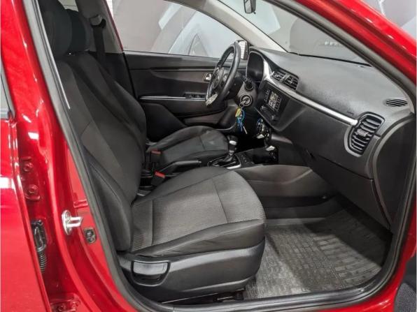 Kia Rio IV Рестайлинг с пробегом 2021 года, цена 1 259 000 рублей, 92000 км, седан, Автокод Объявления