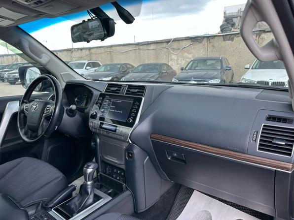 Toyota Land Cruiser Prado 150 Series Рестайлинг 3 с пробегом 2021 года, цена 6 170 000 рублей, 126489 км, внедорожник, Автокод Объявления