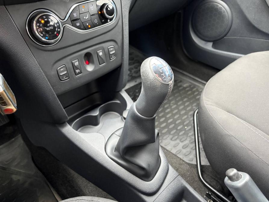 Renault Sandero II Санкт-Петербург  - изображение 17