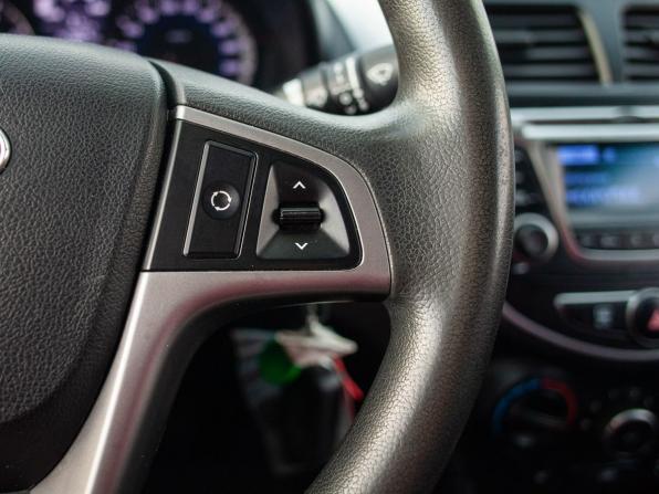 Hyundai Solaris I Рестайлинг с пробегом 2015 года, цена 990 000 рублей, 147807 км, седан, Автокод Объявления