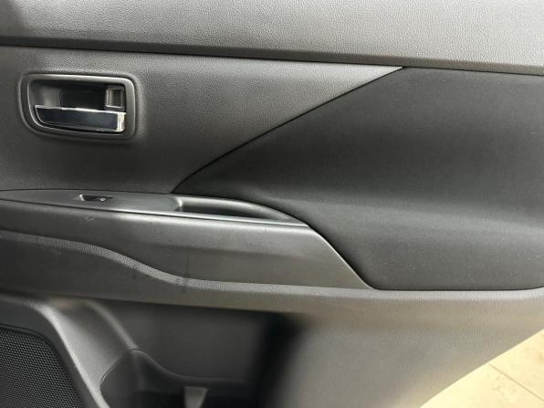 Mitsubishi Outlander III Рестайлинг 3 с пробегом 2018 года, цена 2 100 000 рублей, 172885 км, внедорожник, Автокод Объявления