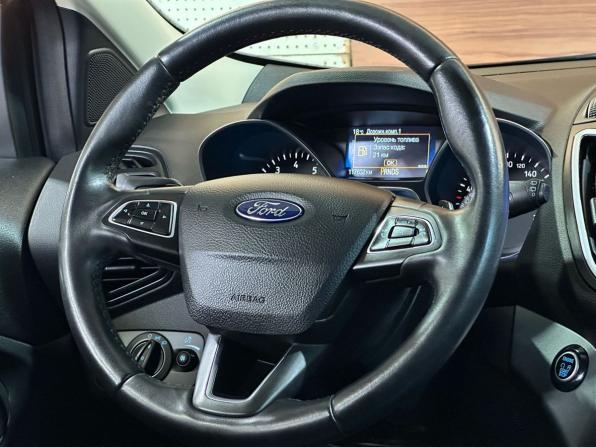 Ford Kuga II Рестайлинг с пробегом 2017 года, цена 1 475 000 рублей, 117268 км, внедорожник, Автокод Объявления