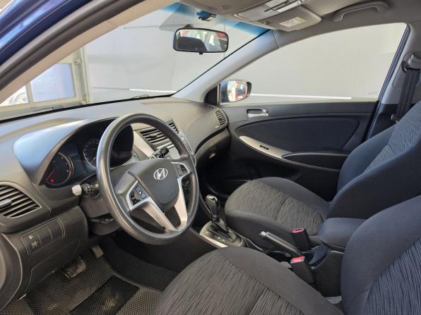 Hyundai Solaris I Рестайлинг с пробегом 2015 года, цена 1 099 000 рублей, 1 км, хэтчбек, Автокод Объявления