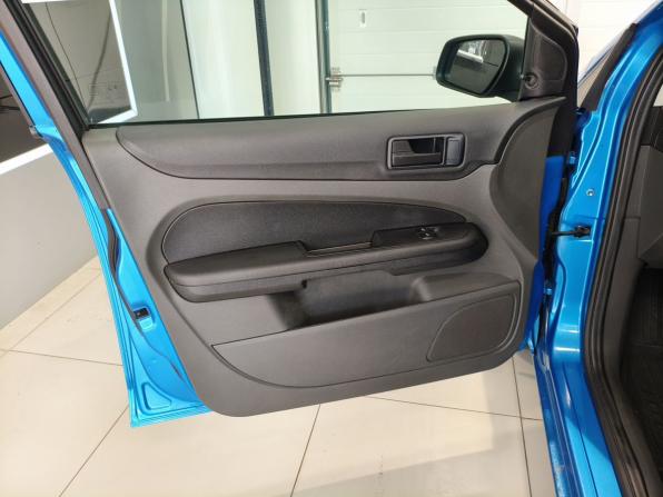 Ford Focus II с пробегом 2007 года, цена 287 000 рублей, 212000 км, хэтчбек, Автокод Объявления