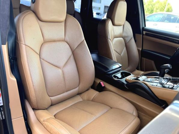 Porsche Cayenne II (958) с пробегом 2011 года, цена 1 990 000 рублей, 198351 км, внедорожник, Автокод Объявления