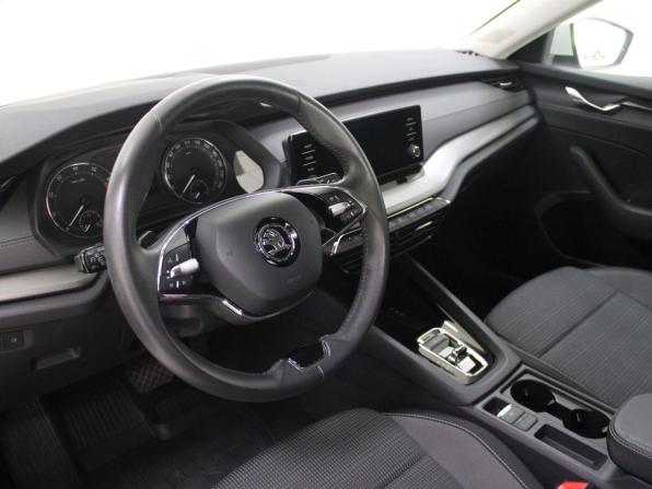 Skoda Octavia IV (A8) с пробегом 2021 года, цена 2 529 900 рублей, 30605 км, лифтбек, Автокод Объявления