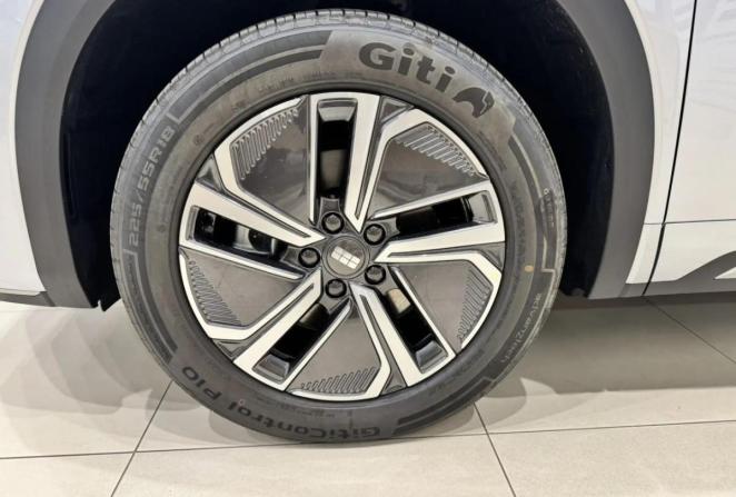 Новый Geely EX5 Гибрид 2026 года, цена 3 829 990 рублей, внедорожник, Автокод Объявления