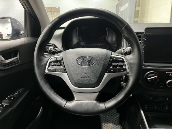 Hyundai Solaris II Рестайлинг с пробегом 2021 года, цена 1 495 000 рублей, 90531 км, седан, Автокод Объявления