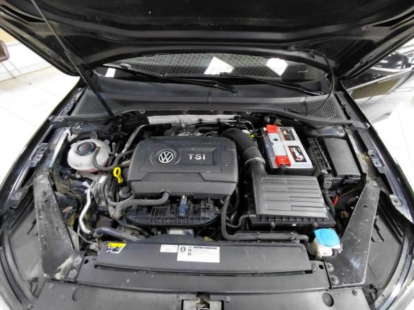 Volkswagen Passat B8 с пробегом 2018 года, цена 1 600 000 рублей, 261459 км, универсал, Автокод Объявления