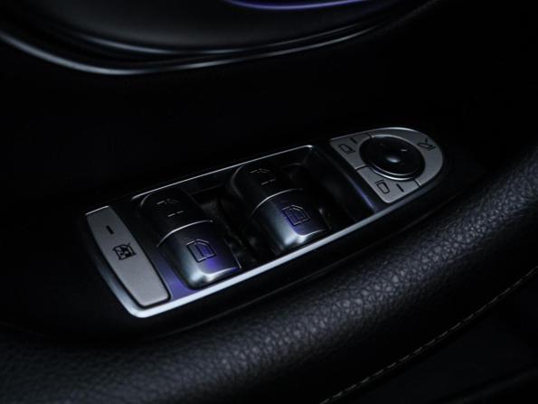 Mercedes-Benz E-Класс V (W213 S213 C238) Рестайлинг с пробегом 2021 года, цена 3 550 000 рублей, 99804 км, седан, Автокод Объявления