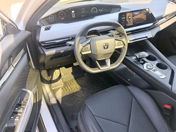 Changan UNI-V I с пробегом 2023 года, цена 1 999 000 рублей, 51500 км, лифтбек, Автокод Объявления
