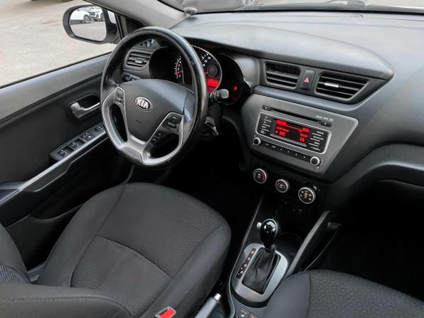 Kia Rio III Рестайлинг с пробегом 2016 года, цена 926 000 рублей, 217756 км, седан, Автокод Объявления