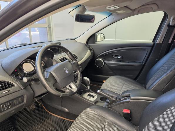 Renault Fluence I с пробегом 2012 года, цена 549 000 рублей, 165120 км, седан, Автокод Объявления