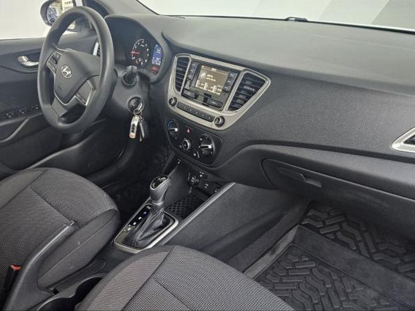 Hyundai Solaris II Рестайлинг с пробегом 2021 года, цена 1 545 000 рублей, 84418 км, седан, Автокод Объявления