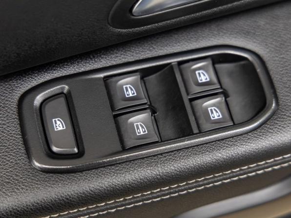 Renault Duster II с пробегом 2021 года, цена 1 373 000 рублей, 116109 км, внедорожник, Автокод Объявления