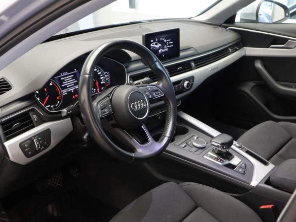 Audi A4 V (B9) с пробегом 2018 года, цена 2 725 000 рублей, 156012 км, седан, Автокод Объявления
