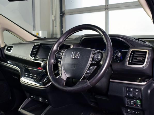 Honda Odyssey V Рестайлинг с пробегом 2019 года, цена 2 799 995 рублей, 98820 км, минивэн, Автокод Объявления