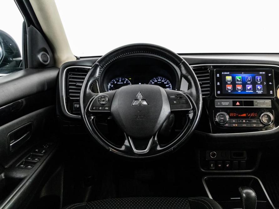 Mitsubishi Outlander III Рестайлинг 3 Санкт-Петербург  - изображение 12