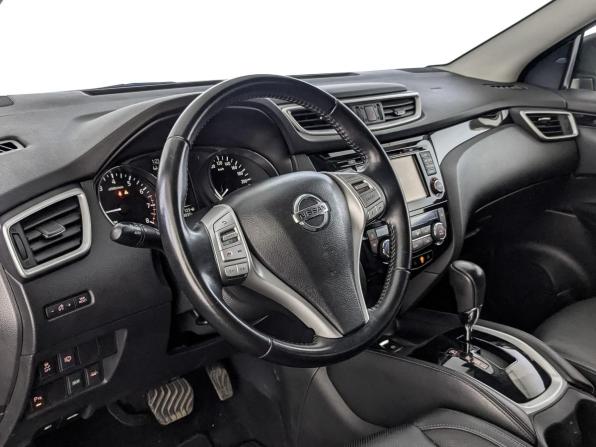 Nissan Qashqai II с пробегом 2017 года, цена 1 995 000 рублей, 73832 км, внедорожник, Автокод Объявления