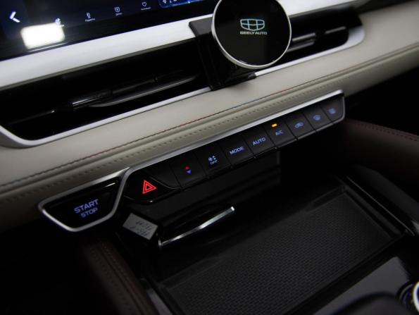 Geely Monjaro I с пробегом 2023 года, цена 2 799 000 рублей, 92243 км, внедорожник, Автокод Объявления
