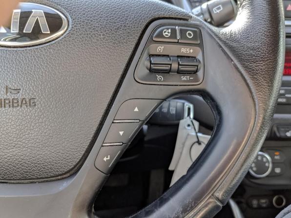 Kia Ceed II Рестайлинг с пробегом 2015 года, цена 1 175 000 рублей, 141634 км, универсал, Автокод Объявления