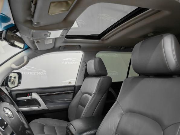 Toyota Land Cruiser 200 Series с пробегом 2010 года, цена 2 750 000 рублей, 260000 км, внедорожник, Автокод Объявления