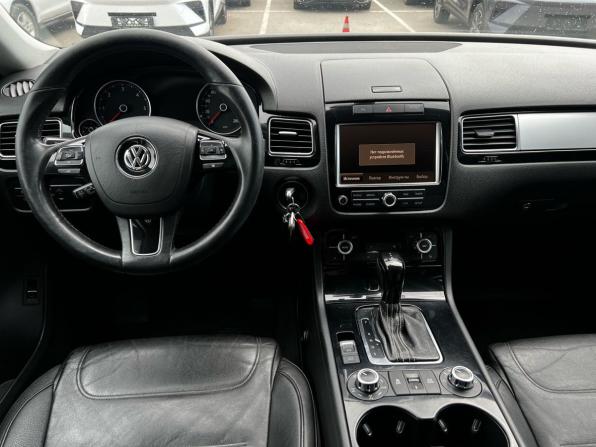 Volkswagen Touareg II с пробегом 2011 года, цена 1 790 000 рублей, 255701 км, внедорожник, Автокод Объявления