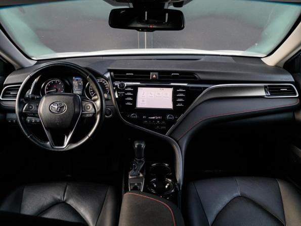 Toyota Camry VIII (XV70) с пробегом 2021 года, цена 2 800 000 рублей, 96240 км, седан, Автокод Объявления