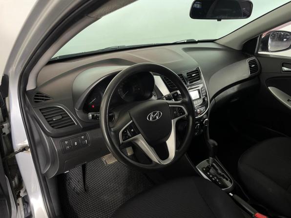 Hyundai Solaris I с пробегом 2012 года, цена 775 000 рублей, 224201 км, седан, Автокод Объявления
