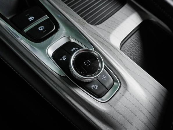 Chery Arrizo 8 с пробегом 2023 года, цена 2 249 000 рублей, 39336 км, седан, Автокод Объявления