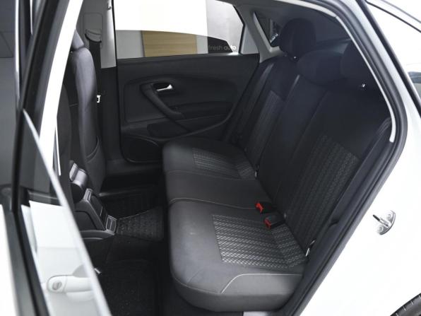 Volkswagen Polo V Рестайлинг с пробегом 2018 года, цена 1 380 000 рублей, 132508 км, седан, Автокод Объявления