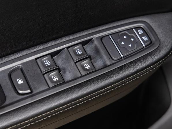Renault Arkana I с пробегом 2022 года, цена 1 398 000 рублей, 38045 км, внедорожник, Автокод Объявления