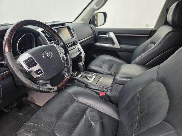Toyota Land Cruiser 200 Series Рестайлинг 1 с пробегом 2014 года, цена 3 300 000 рублей, 448768 км, внедорожник, Автокод Объявления