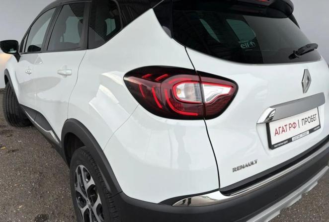 Renault Kaptur I с пробегом 2017 года, цена 1 215 000 рублей, 121641 км, внедорожник, Автокод Объявления