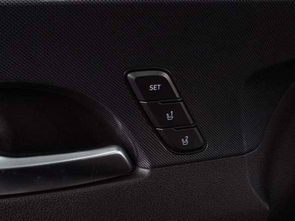 Hyundai Santa Fe IV Рестайлинг с пробегом 2022 года, цена 3 250 000 рублей, 108947 км, внедорожник, Автокод Объявления